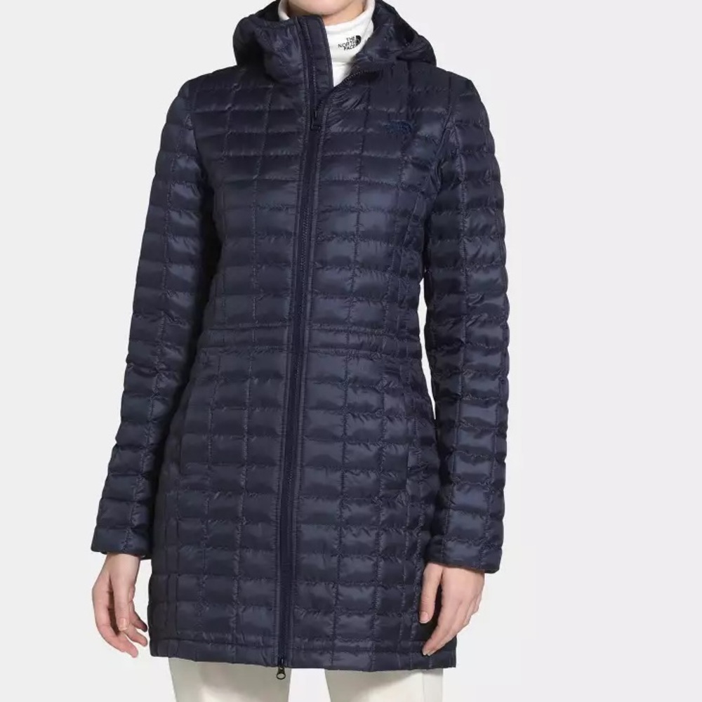 NWT North Face Thermoball HD Parka M